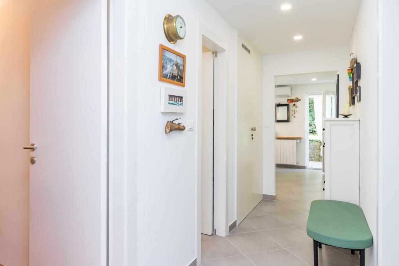 Beautiful With Five Bicycles Included Apartman Rovinj